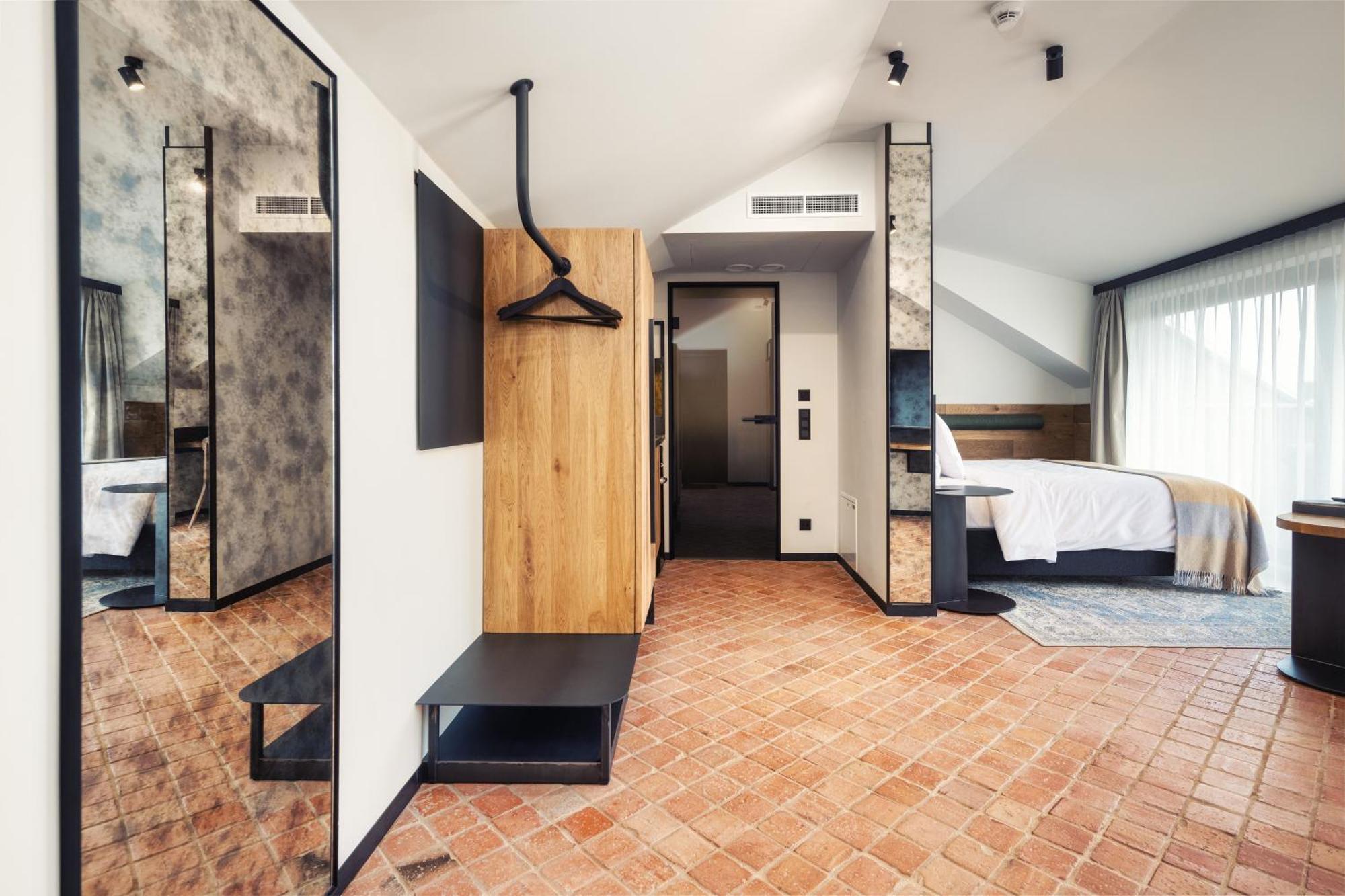 Nomadic Urban Premium Suites Krakkó Kültér fotó